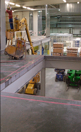 Deckenöffnungen vom Fachmann herstellen lassen